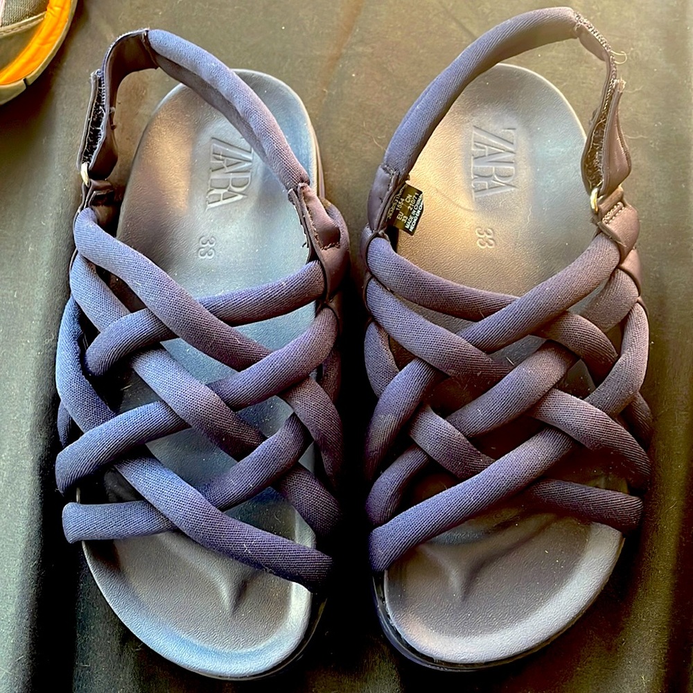 Zara girls size 33